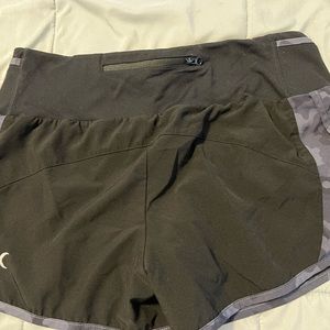 Zyia black and Camo 5 star shorts